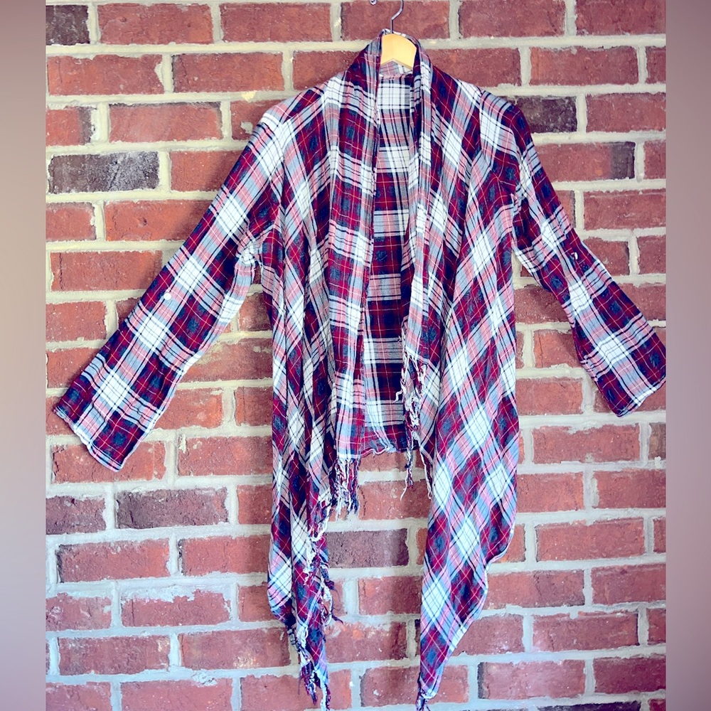 Altar’d State Red,Navy and white fringed shawl jacket with adjustable sleeves